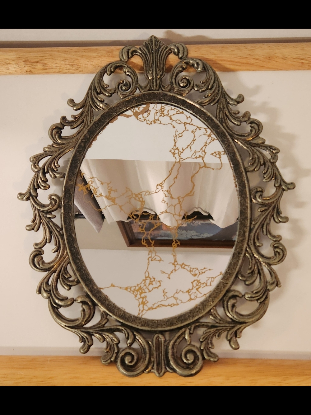 VTG 1960s Oval Regency Style Marbleized Wall Mirror Mid Century Florentine Metal